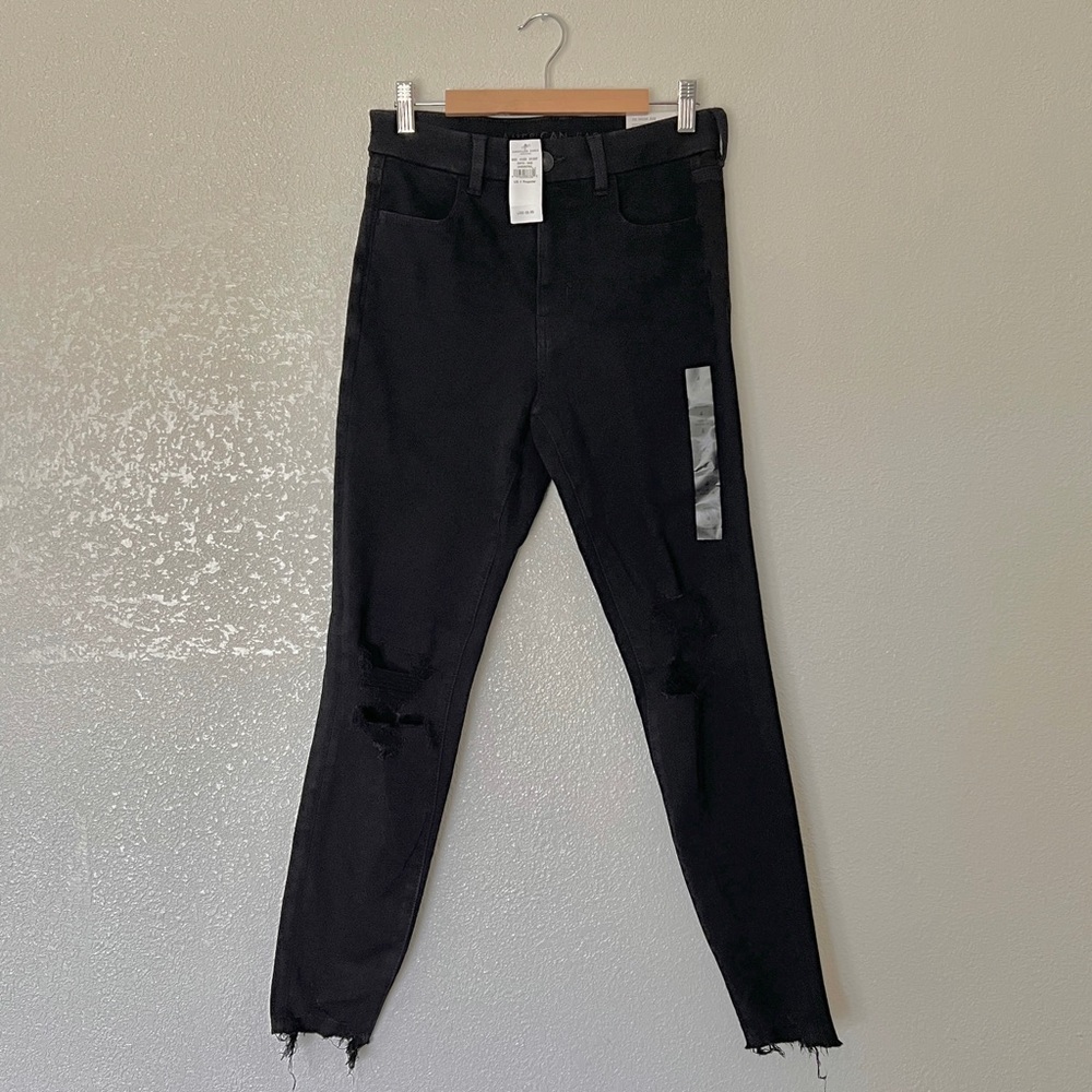 NWT American Eagle Curvy Black Distressed Jeans